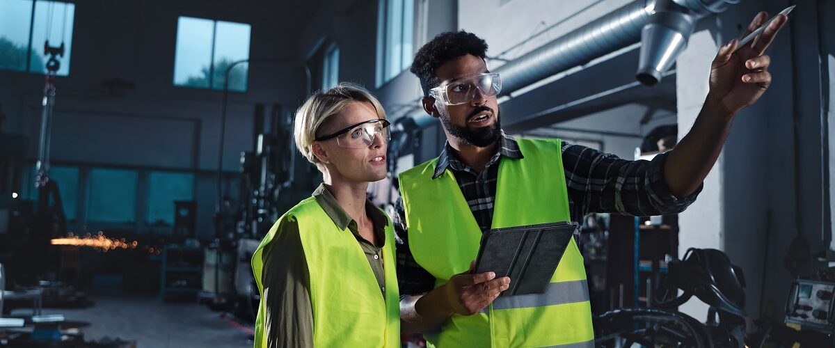 Kto może być generalnym wykonawcą budowy hali przemysłowej?